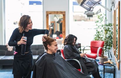 How a POS can maximize your salon's potential by streamlining your billing and review management