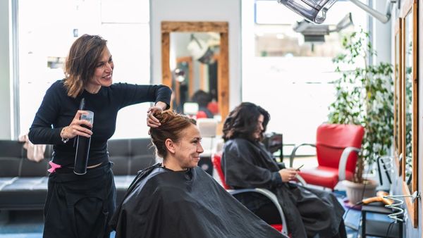 How a POS can maximize your salon's potential by streamlining your billing and review management